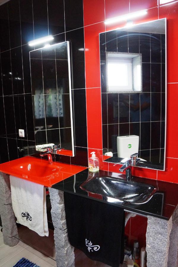 Casinha Das Bonecas - Casa Com Piscina Privada Aveiro Luaran gambar