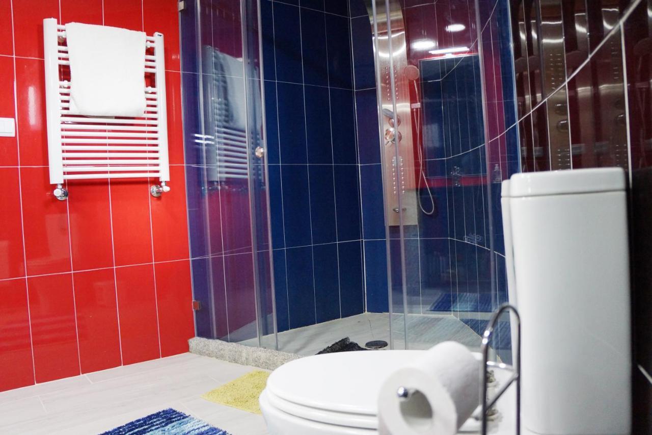 Casinha Das Bonecas - Casa Com Piscina Privada Aveiro Luaran gambar