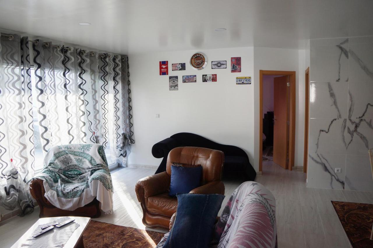 Casinha Das Bonecas - Casa Com Piscina Privada Aveiro Luaran gambar